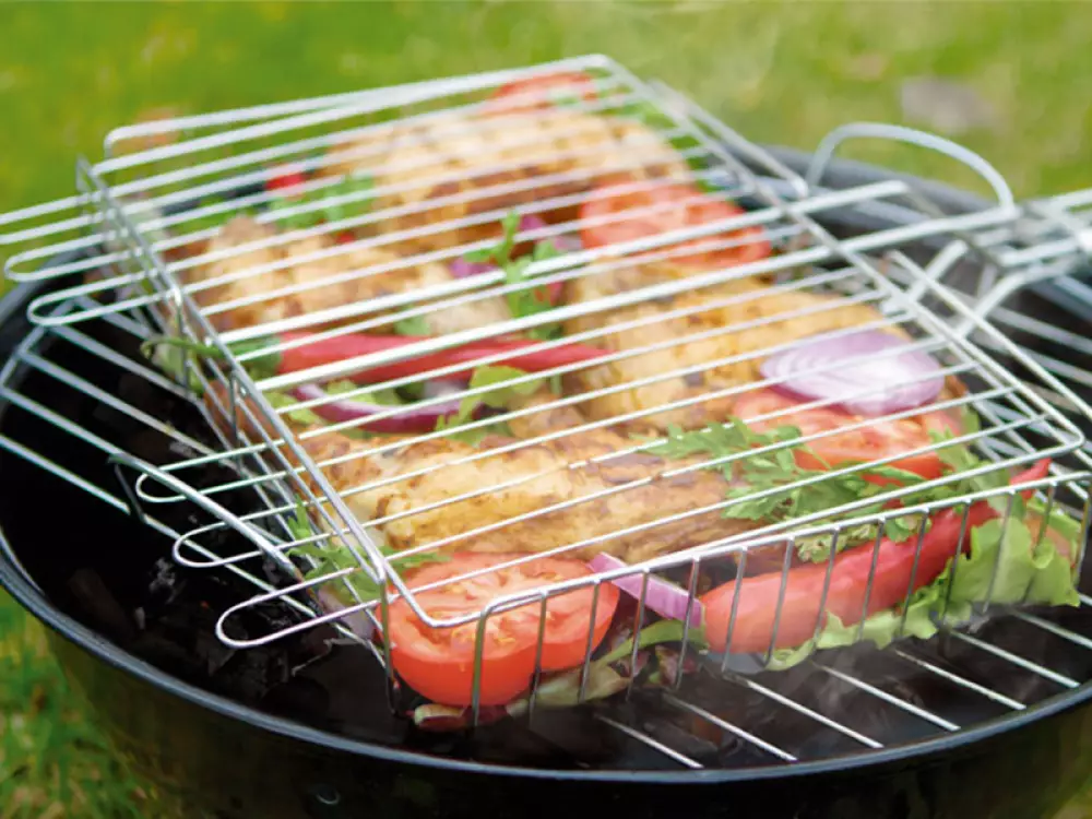 Сетка для барбекю из нержавейки. 5 см, 61348. Решетка для гриля "туристическая" малая (265*240мм) biostaile. Решетка для жарки шашлыка. Решетка-гриль forester, 34,5х3х69 см.