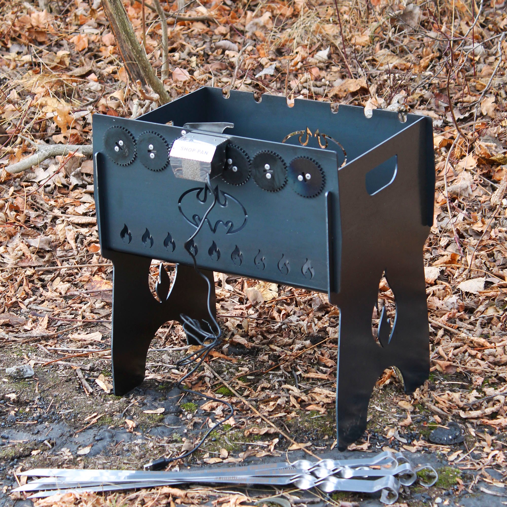 Мангал автоматический на 6 шампуров со встроенной шашлычницей и мотором с индивидуальной гравировкой